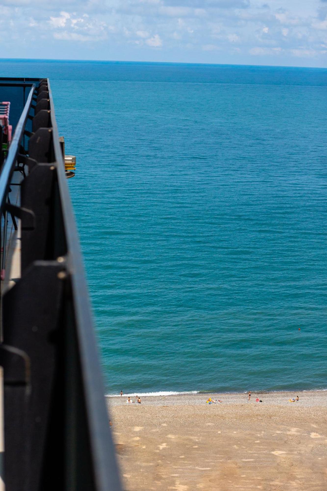 Beach Tower By G-Point Batumi Kültér fotó
